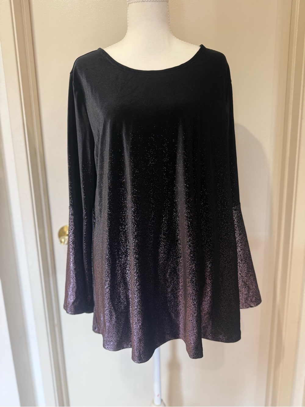 Alfani Plus Black & Plum Velvet Metallic Shimmer Ombre Bell Sleeve Top Size 2X